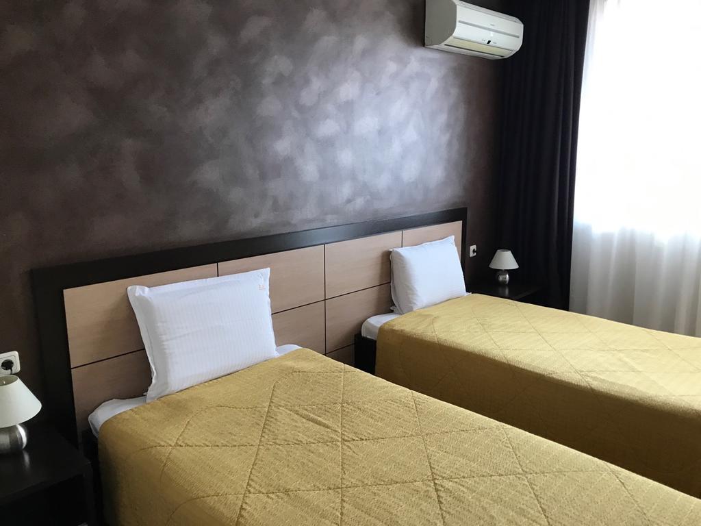 Hotel Kardinal Blagoevgrad Kültér fotó